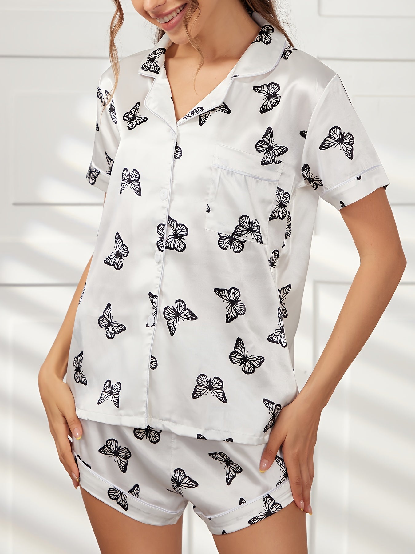 Butterfly Print Pajama Set Short Sleeve Top & Shorts Women's Sleepwear
