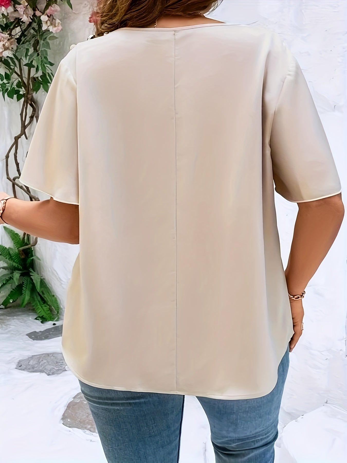  Solid Flutter Sleeve Blouse Metal Decor