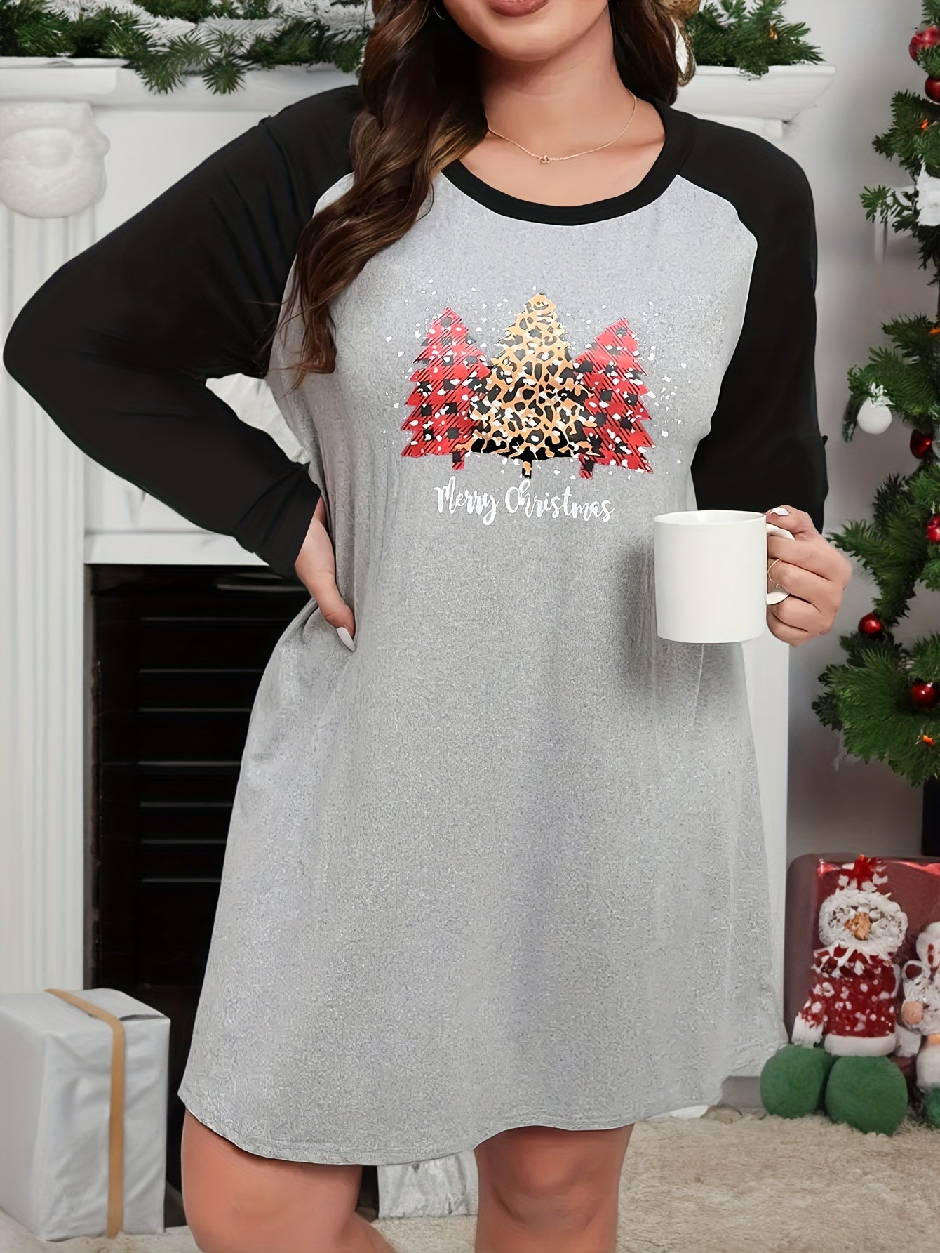 Plus Size Leopard Christmas Tree Graphic Raglan Lounge Dress