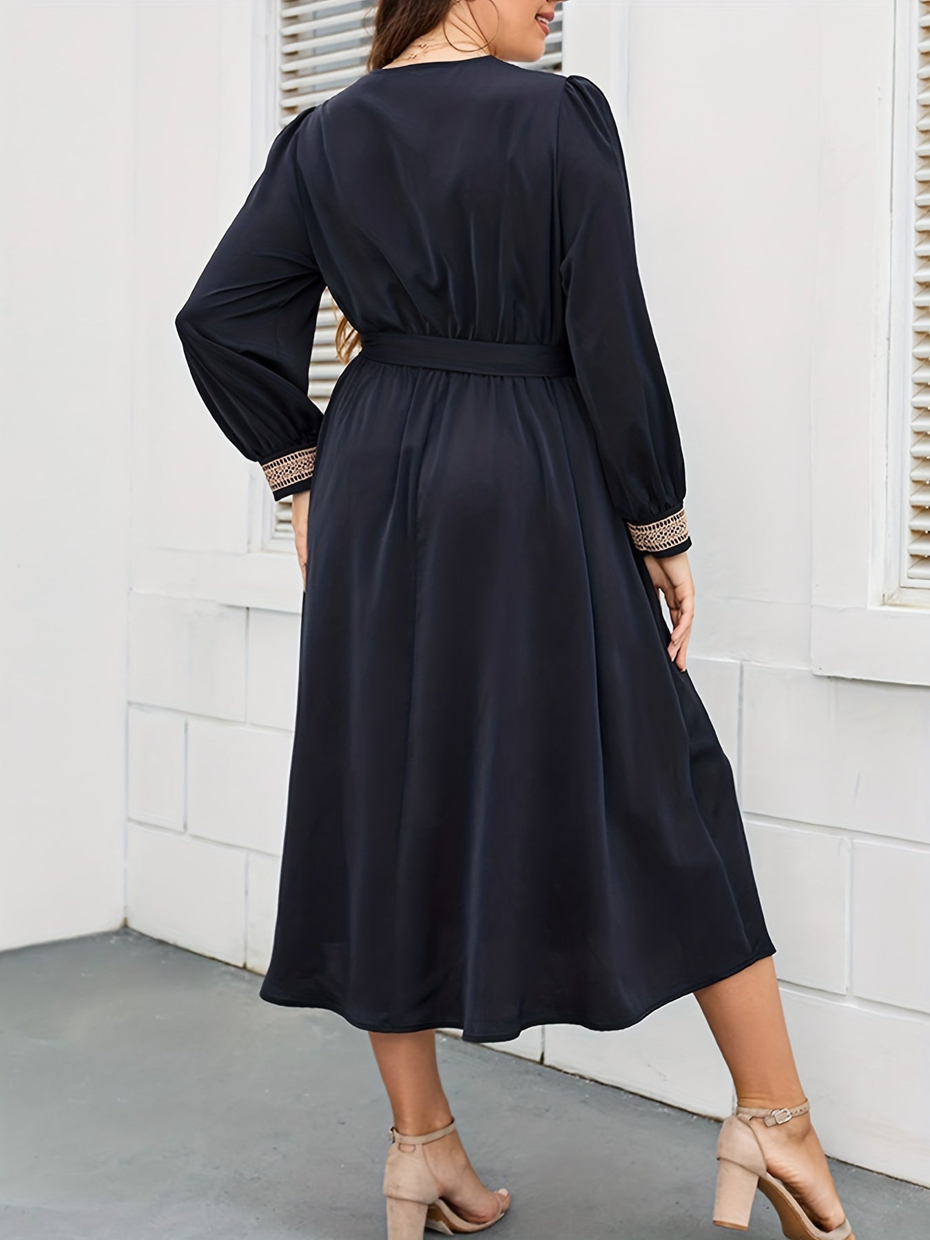 Applique Lantern Sleeve V Neck Belted Maxi Dress Plus Size