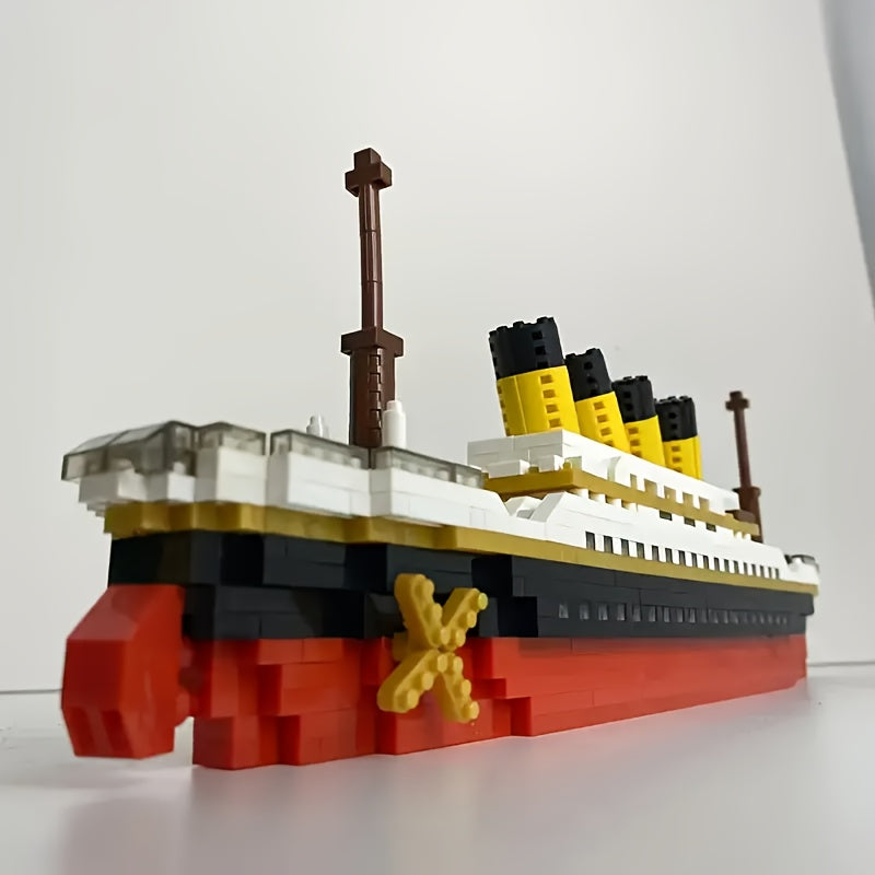 Deluxe Cruise Building Blocks Classic Boat Model Stylish Desktop Decoration