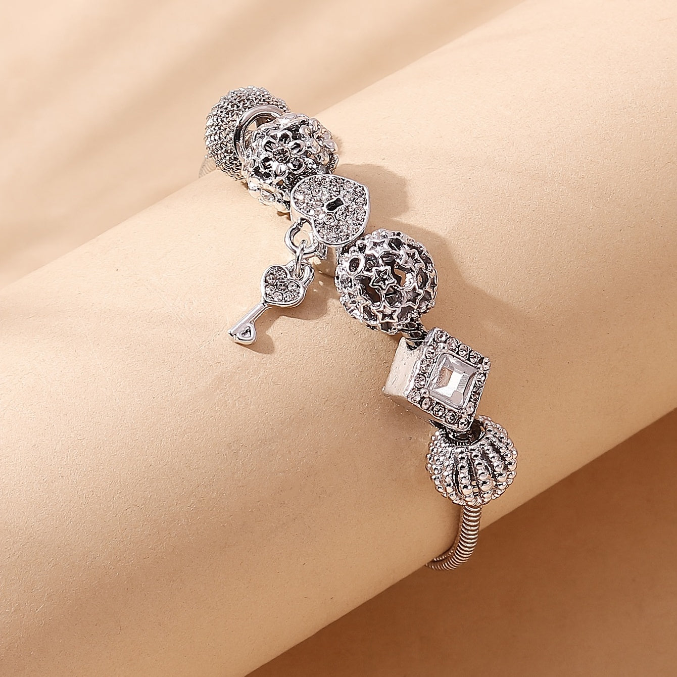 Beaded Charm Bracelet with Flower & Star Pattern