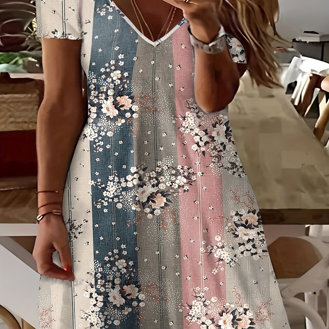  Floral Print Colorblock V Neck Short Sleeve Dress
