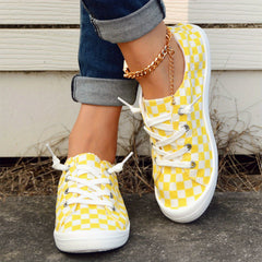 Women's Checkerboard Pattern Shoes Round Closed Toe Walking Shoes