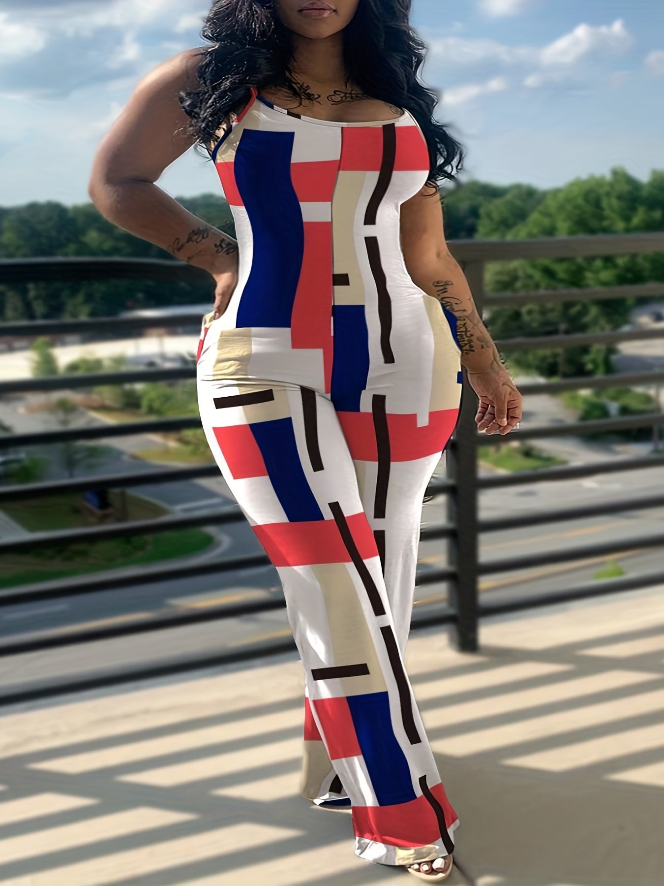  Geometric Print Round Neck Jumpsuit