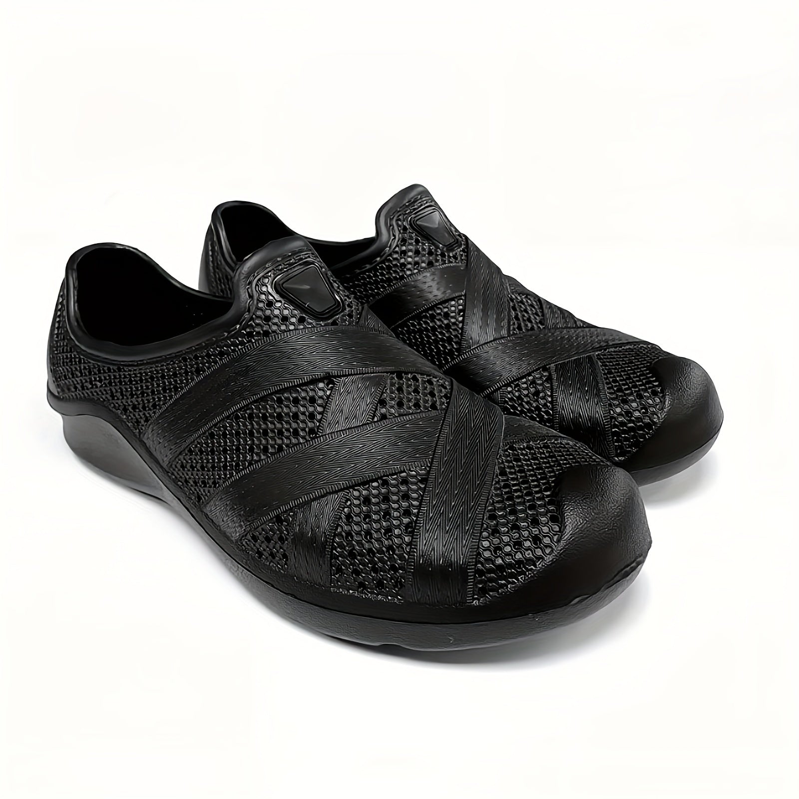 Men's Slip On Garden Shoes Round Toe Flat Beach Shoes Summer
