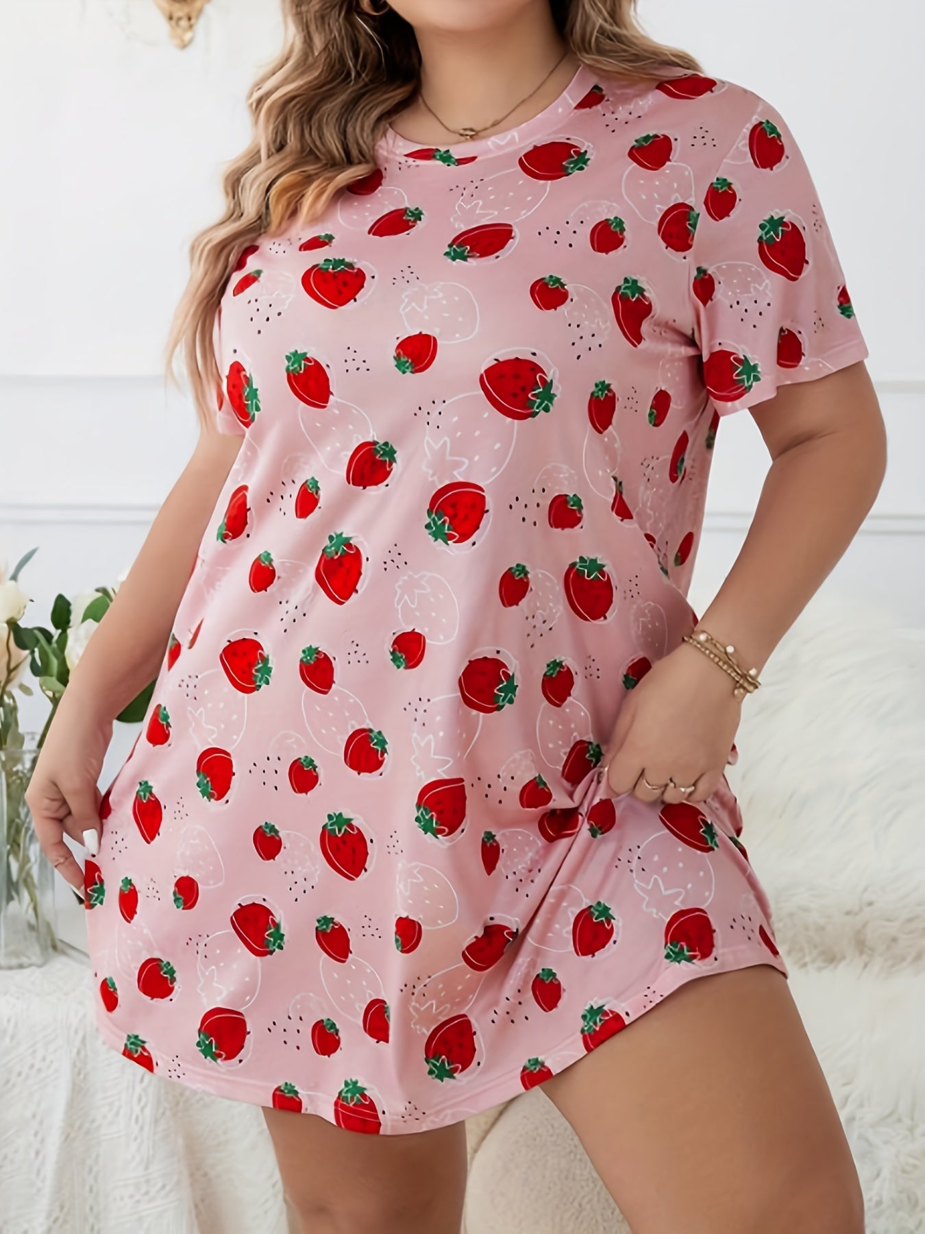  Strawberry Print Short Sleeve Nightdress