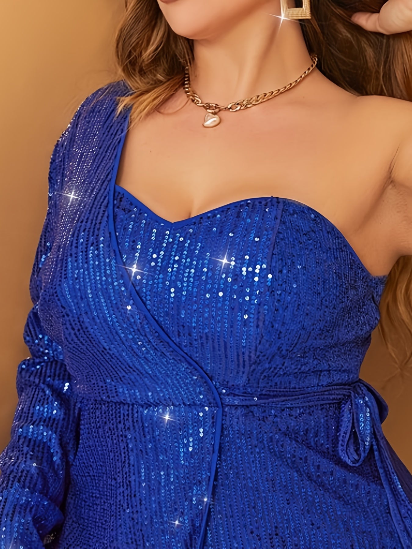  Women's Sequined One Shoulder Long Sleeve Romper