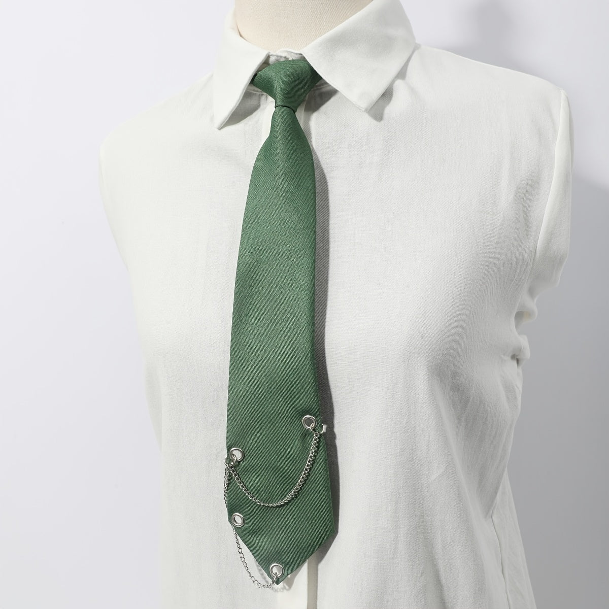 Green Decorative Tie With Chain For Men Unisex Casual Tie