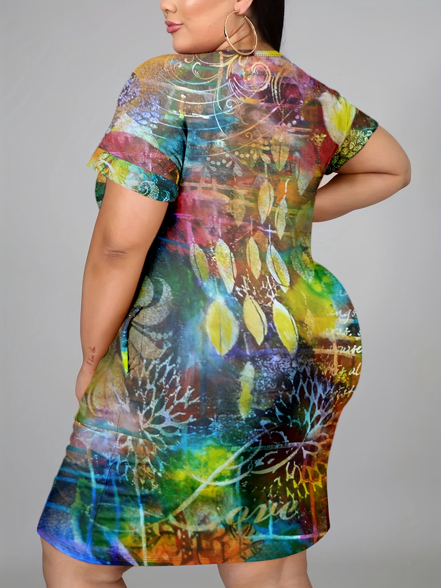  Allover Print Short Sleeve Round Neck Dress With Pockets