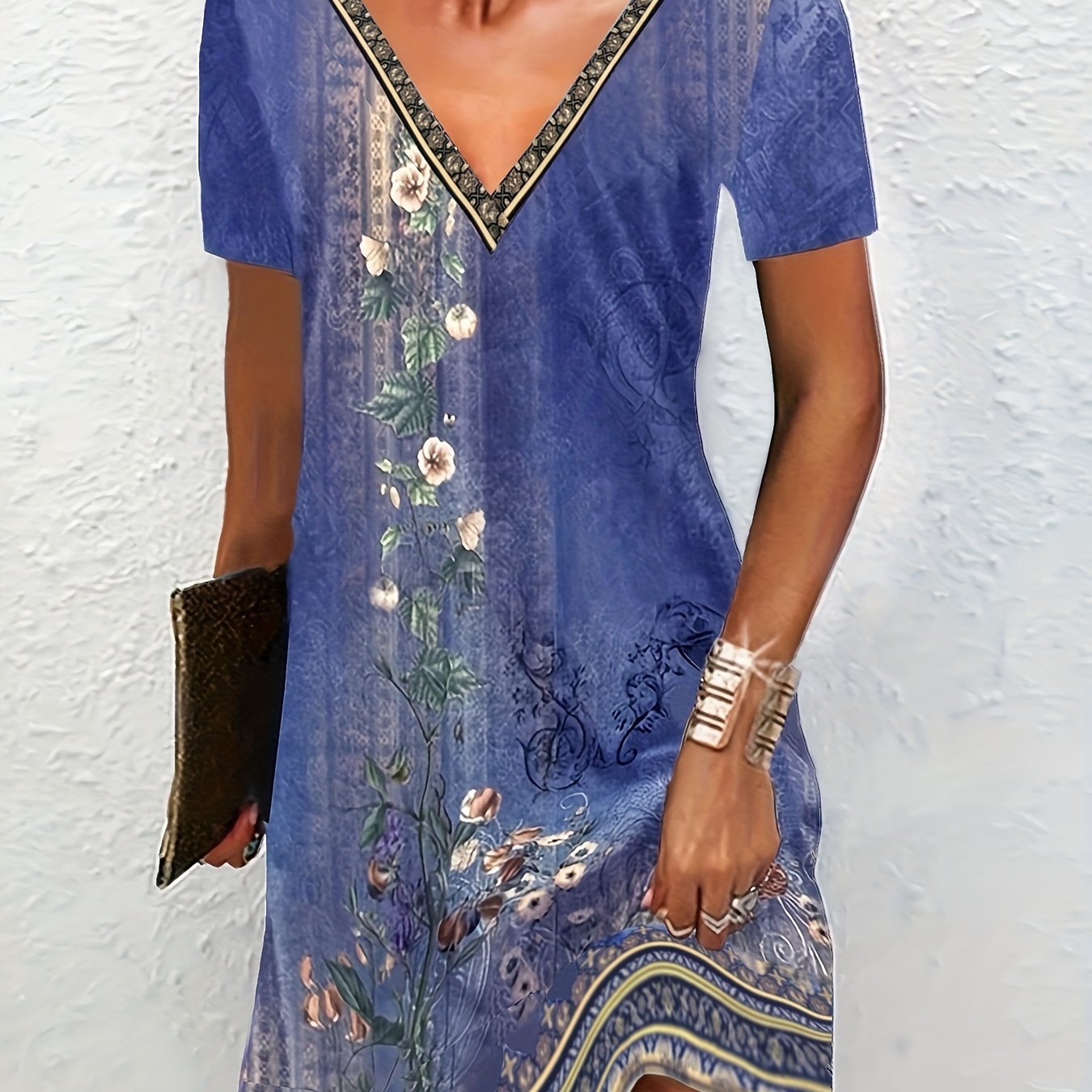  Floral Print V Neck Stretch Dress