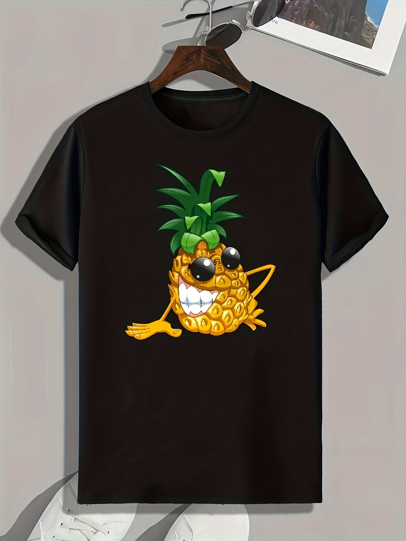 Pineapple Pattern Print Men's Comfy Sports T-shirt