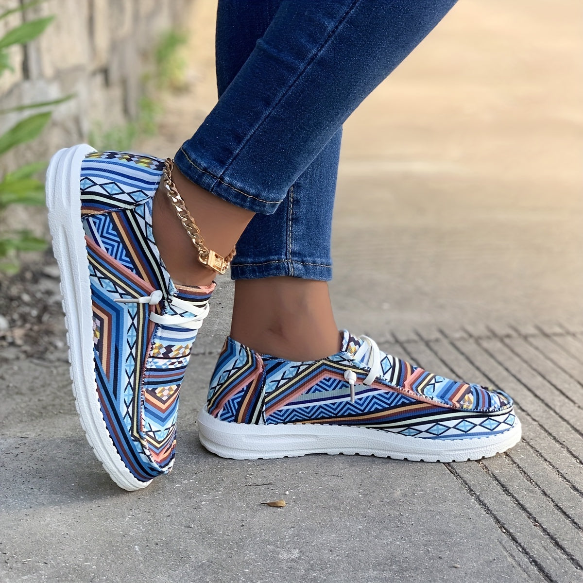 Women's Tribal Style Canvas Shoes Round Toe Lace Up Slip On Shoes