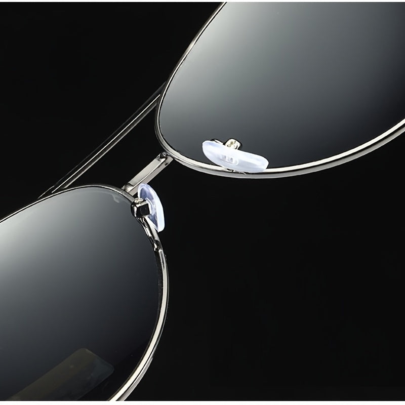 Metal Toad Polarized Men's Sunglasses