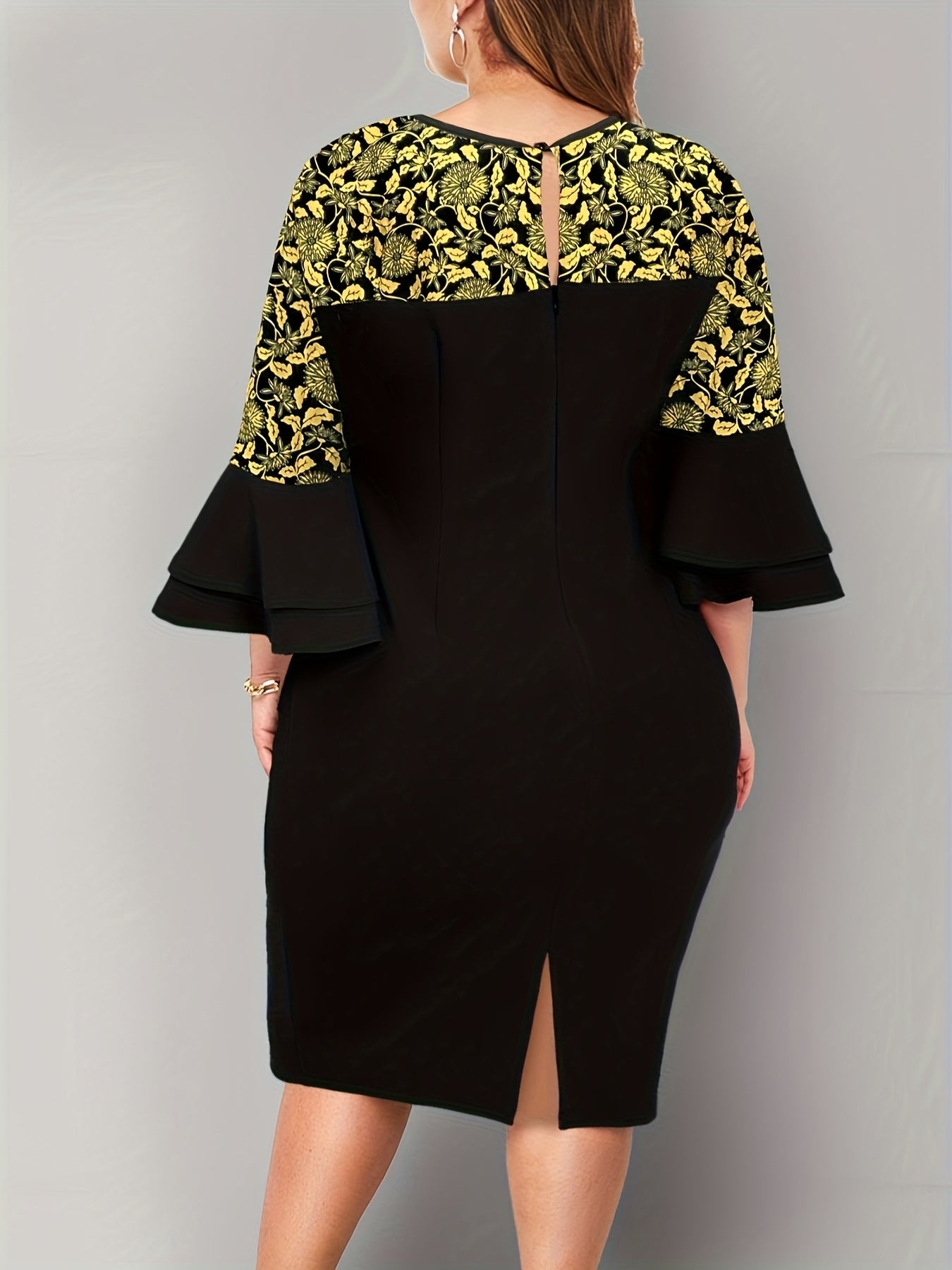  Floral Print Bell Sleeve Bodycon Dress