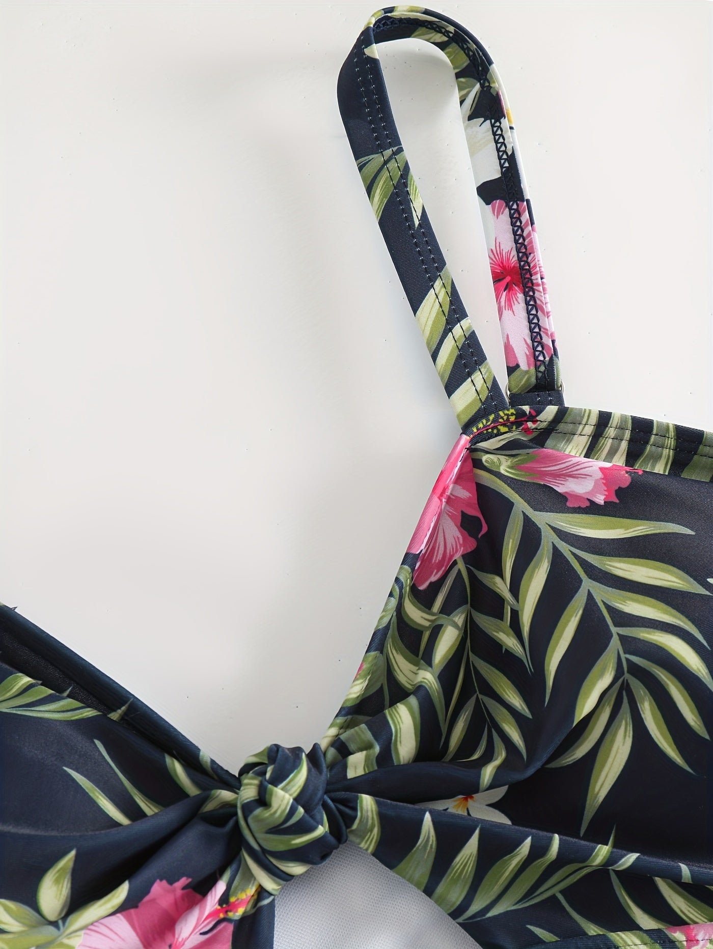  Tropical Print Bow Front V Neck High Stretch Bikini Top