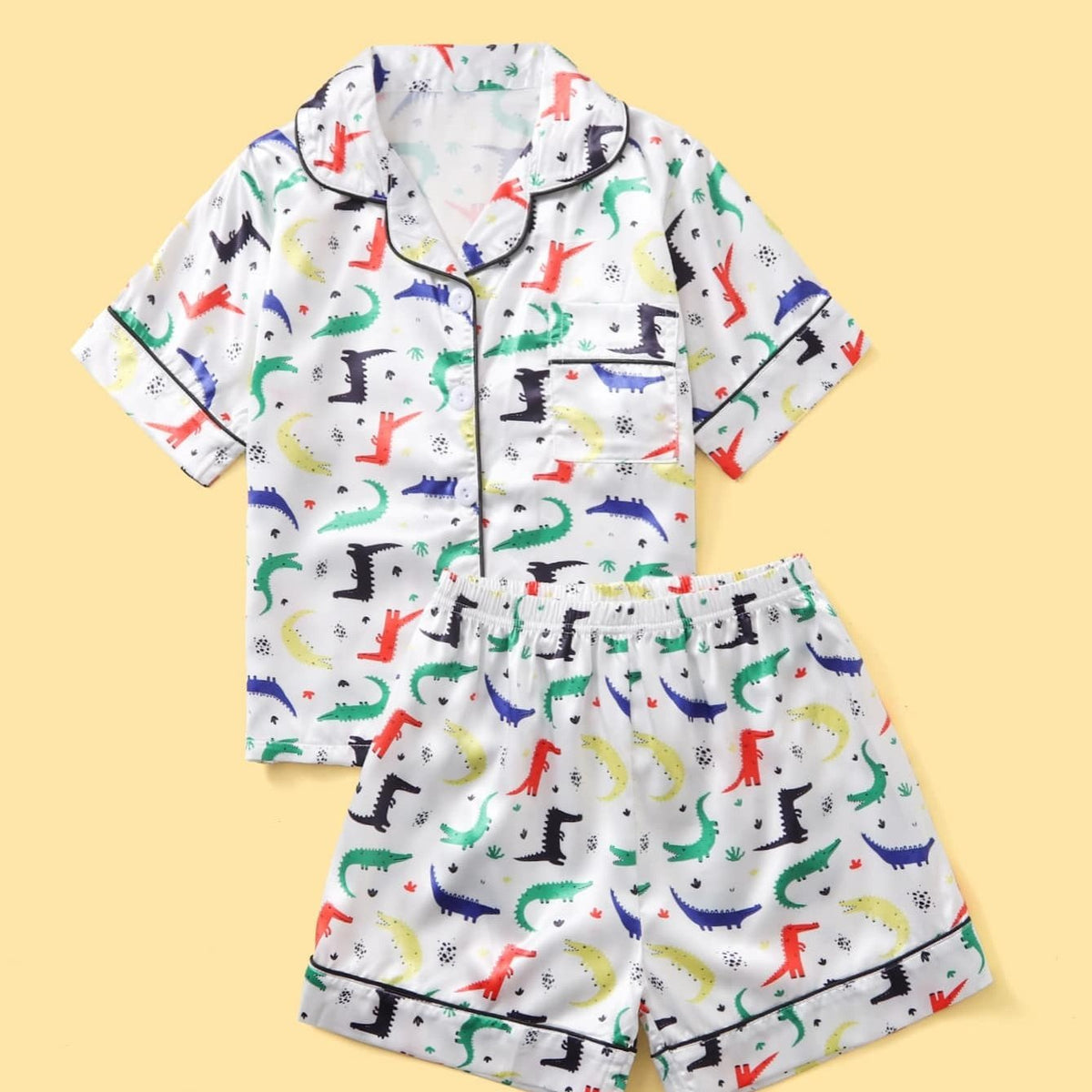 2pcs Boys Casual Short Sleeved & Shorts Loungewear Set