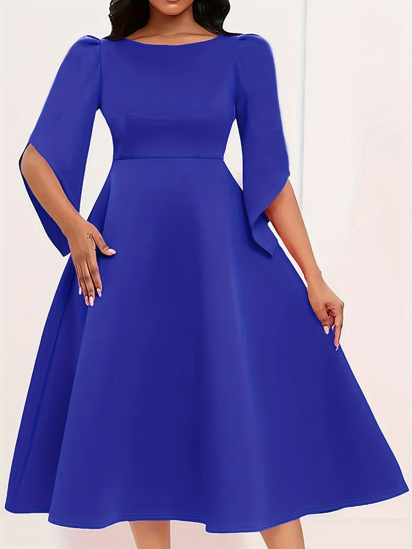  Solid Bell Sleeve Round Neck Dress