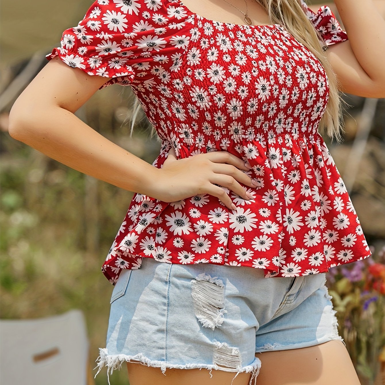  Floral Print Puff Sleeve Peplum Top