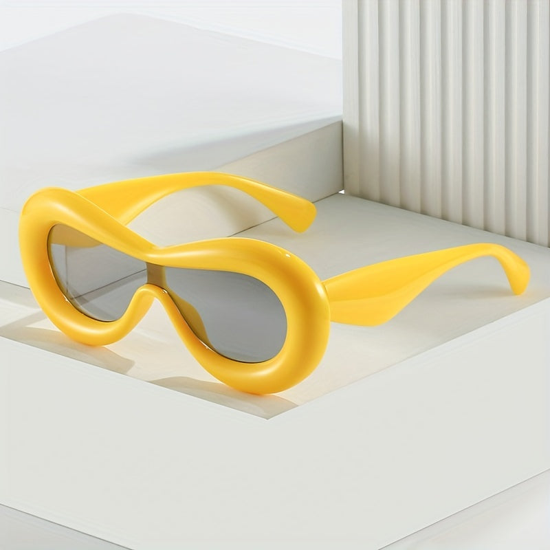 Thick Frame Sexy Lip Y2K Sunglasses Women Punk Party Shades Futuristic Eyewear