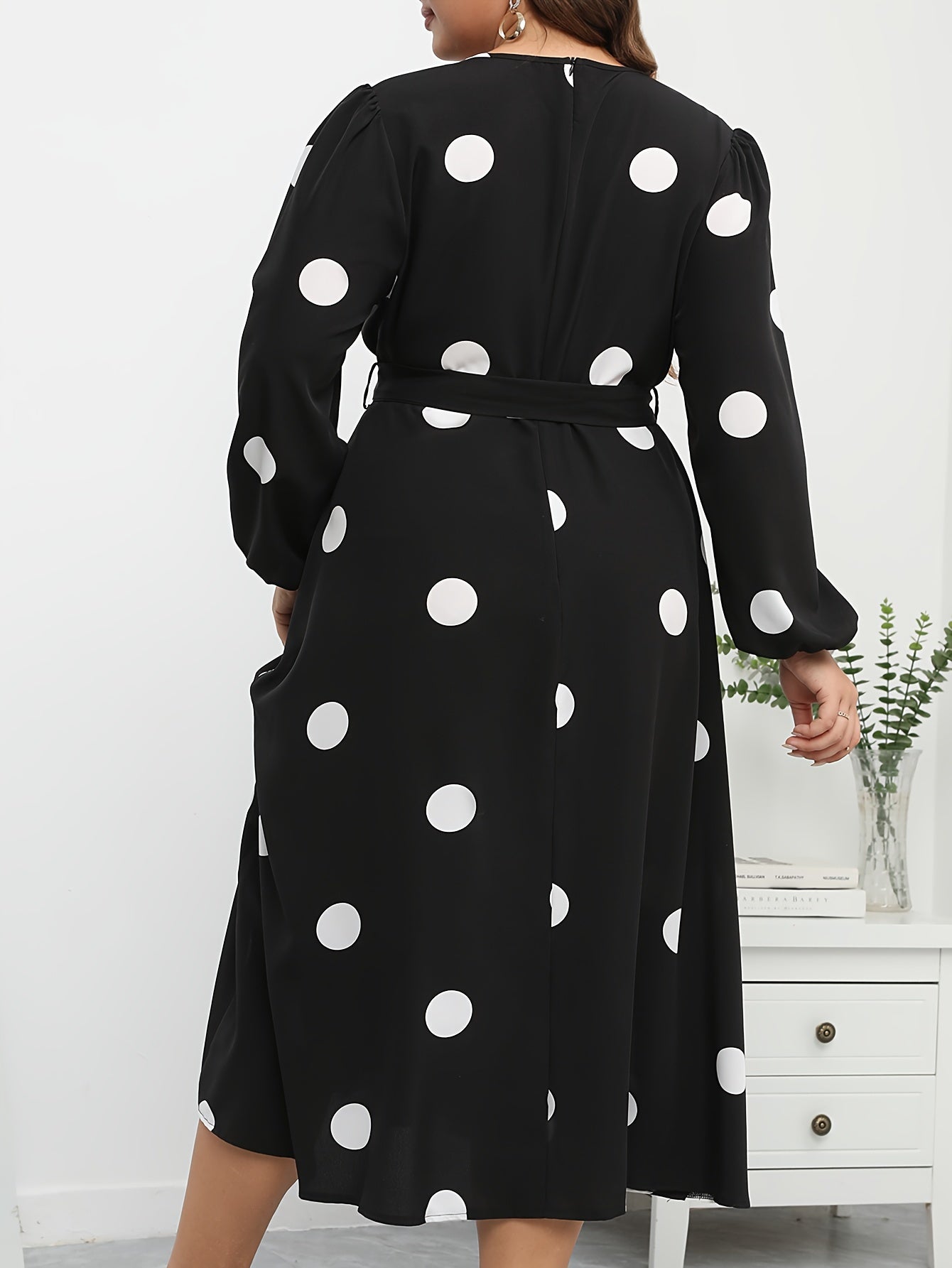  Polka Dot Lantern Sleeve Midi Dress