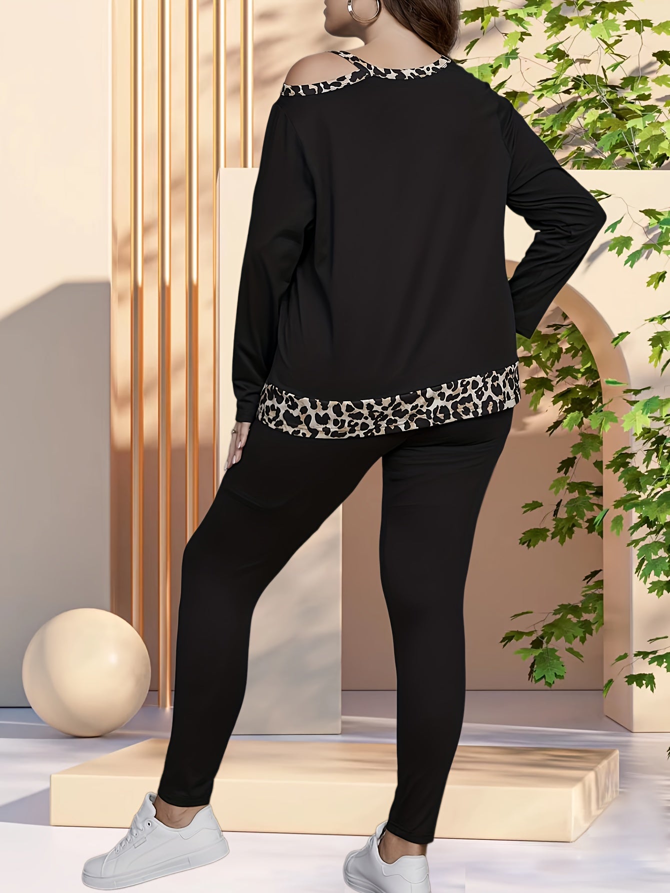  Colorblock Leopard Print Top & Leggings Set