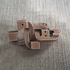 Brother Lock Classic Metal Puzzle Antique Bronze Portable Mental Stimulation Toy