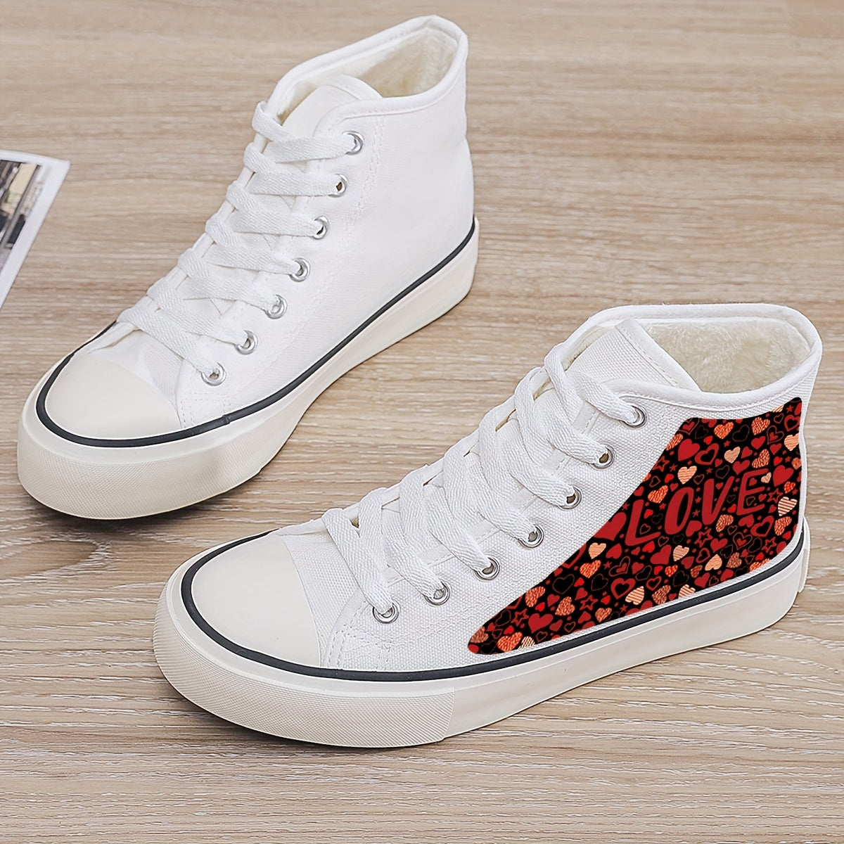 Girl's High Top Love Heart Pattern Skate Shoes With Warm Plush Lining