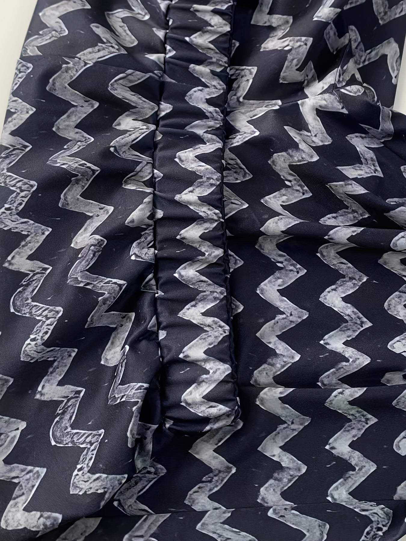  Women's 2 Piece Set Top & Chevron Print Pan