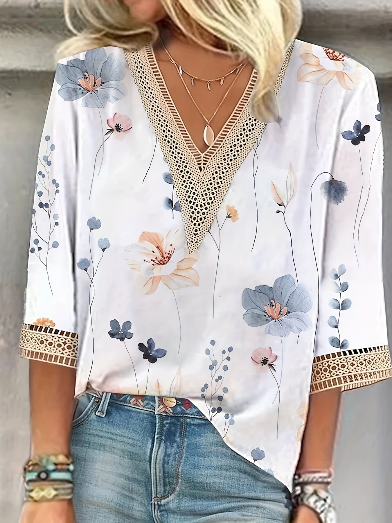  Floral Print Lace Sleeve V Neck Top