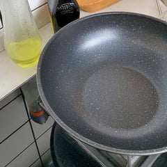 1pc Cast Iron Wok With Lid 27 for Traditional Cooking
