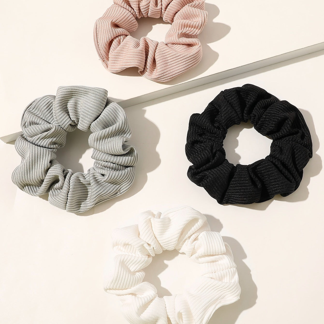 4pcs Knitting Scrunchies Hair Ties For Thick Hair No Crease Hair Accessories