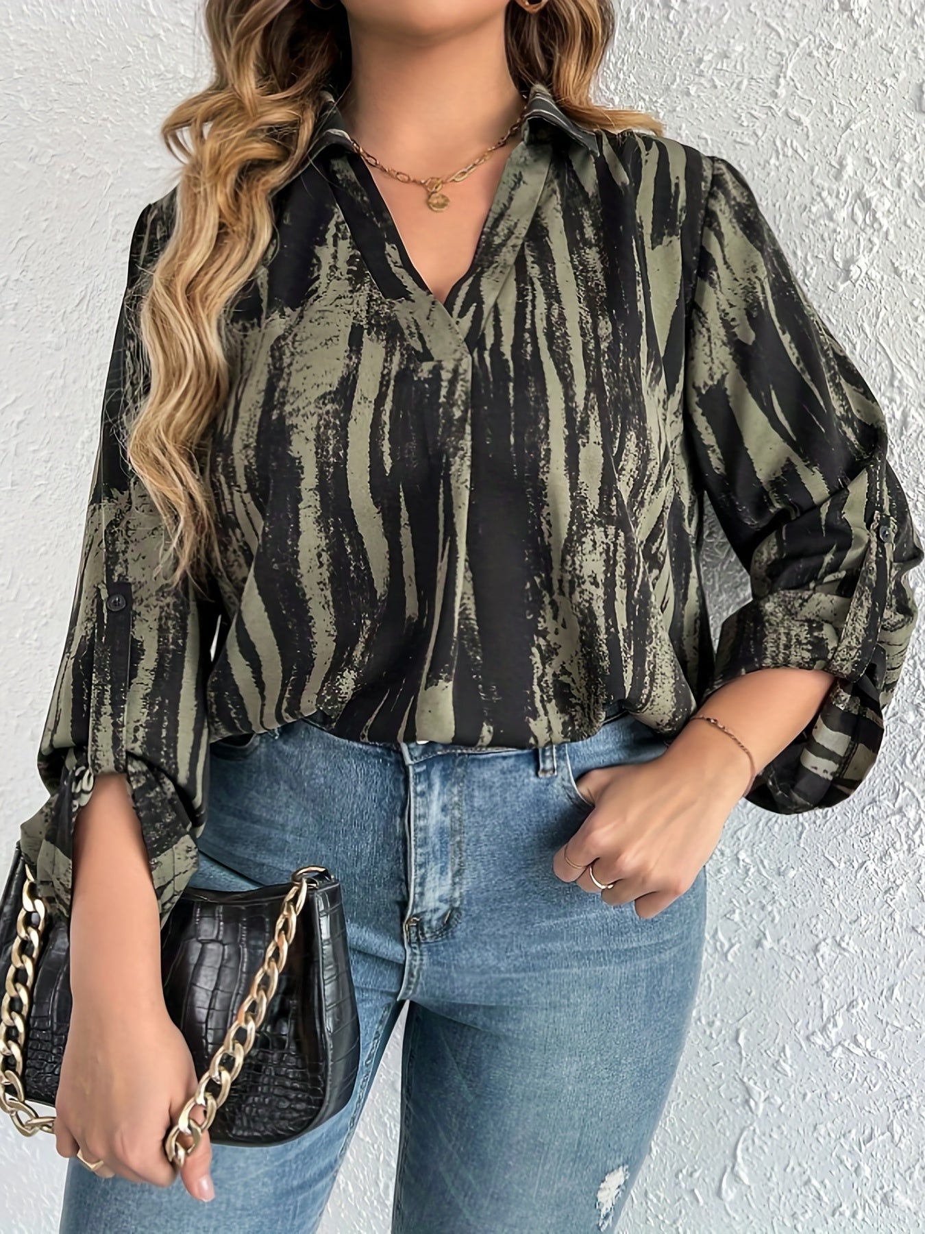  Stripe Print V-Neck Blouse