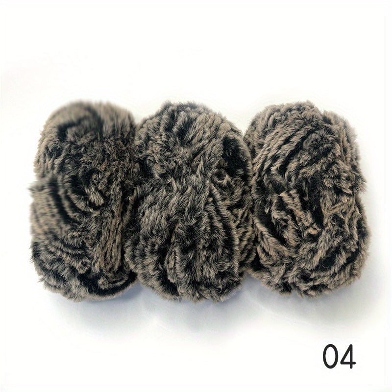 Soft Fur Yarn Chunky Fluffy Faux Fur Yarn for Crocheting & Knitting 150g