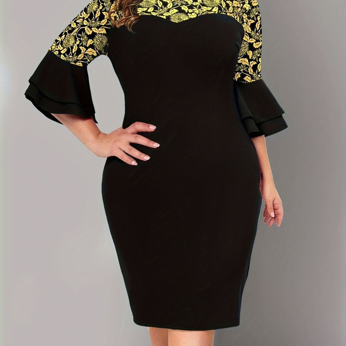  Floral Print Bell Sleeve Bodycon Dress