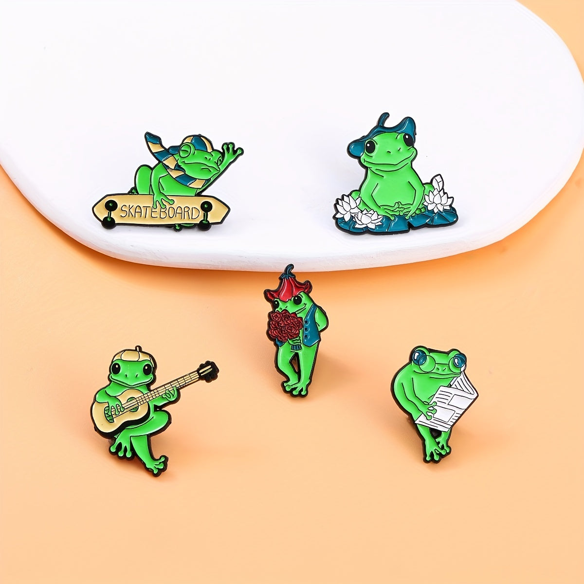 Frog Brooch Pin for Backpack, Clothing & Hat - Jewelry Gift