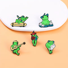 Frog Shaped Green Brooch Alloy Cartoon Pin