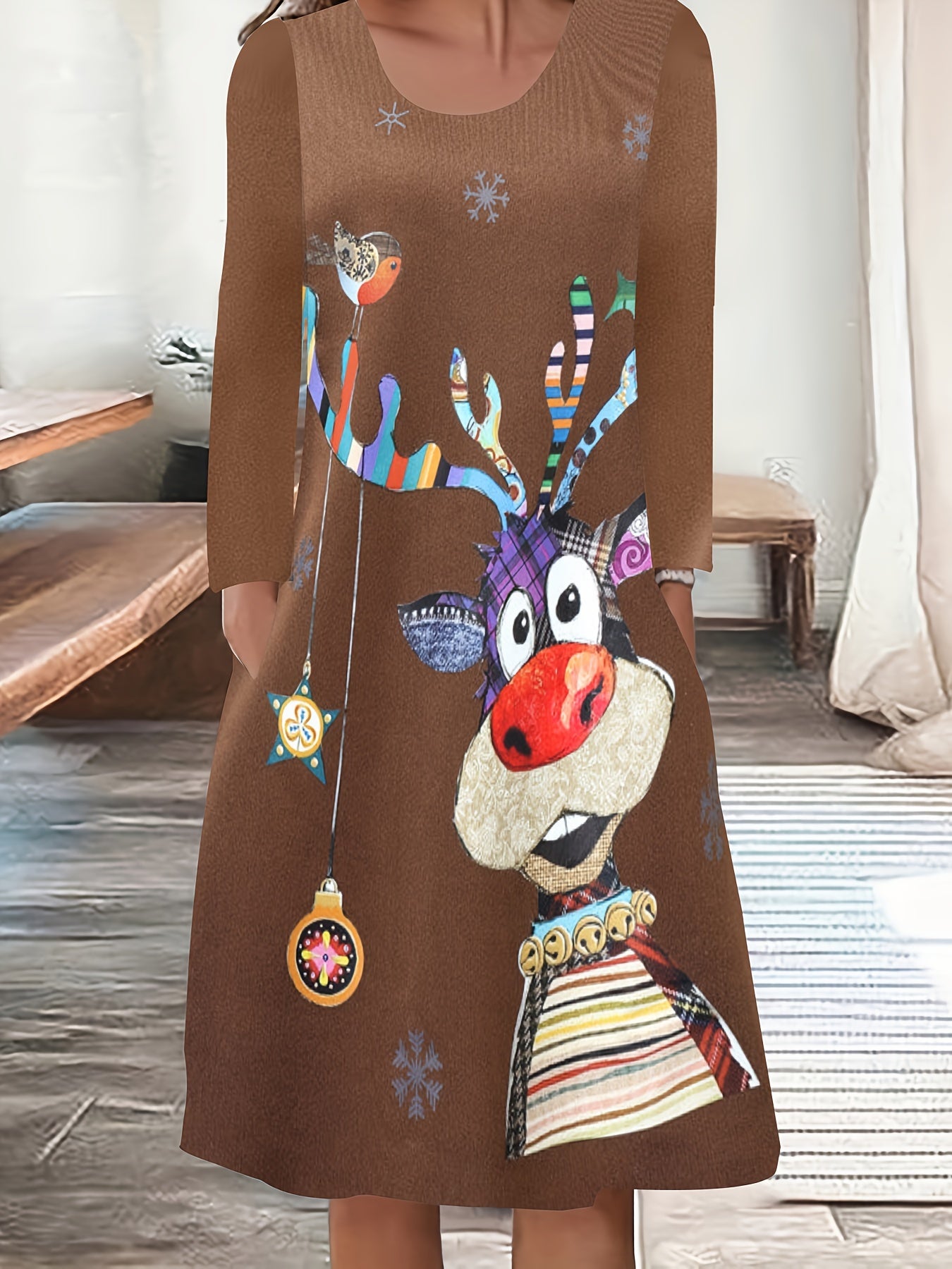  Reindeer Print Long Sleeve Round Neck Knee Length Dress