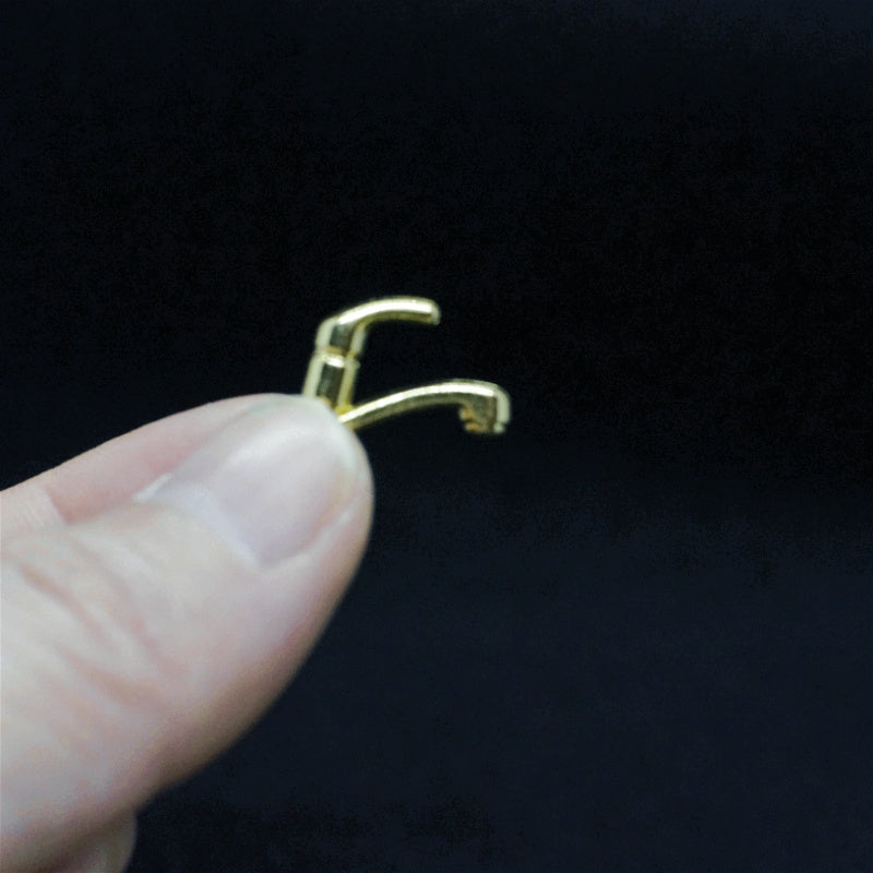 2pcs Mini Faucet Set Dollhouse Accessory Alloy Material Kitchen Bathroom Scene