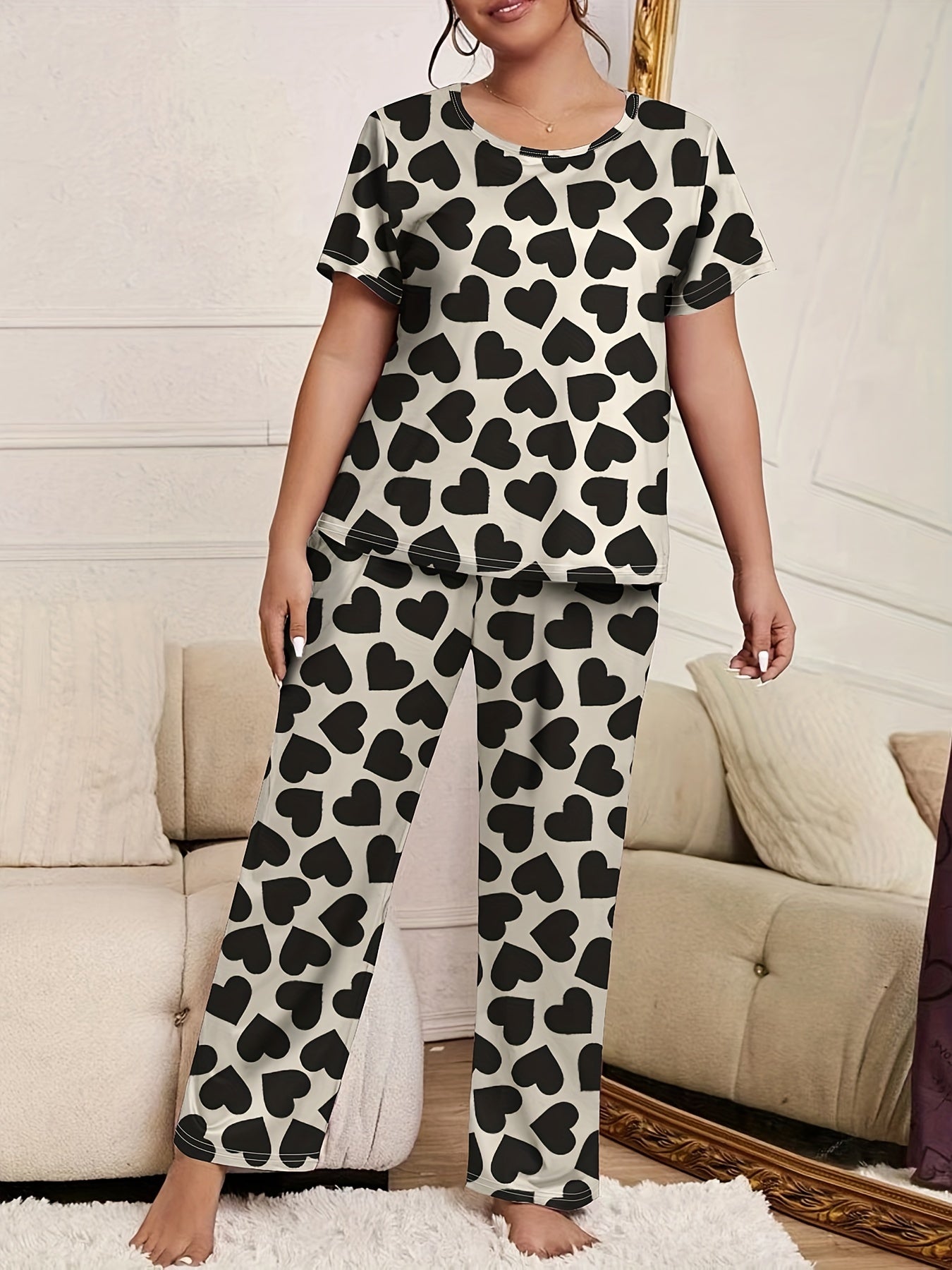  Heart Print Pajama Set Short Sleeve Round Neck Top & Pants