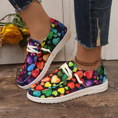 Women's Skate Shoes With Heart Pattern Lightweight Canvas Lace-up Sneakers
