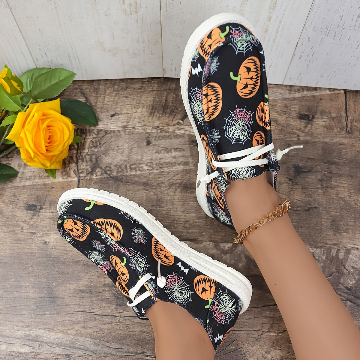 Women's Pumpkin Print Canvas Lace Up Sneakers Lightweight Outdoor Shoes