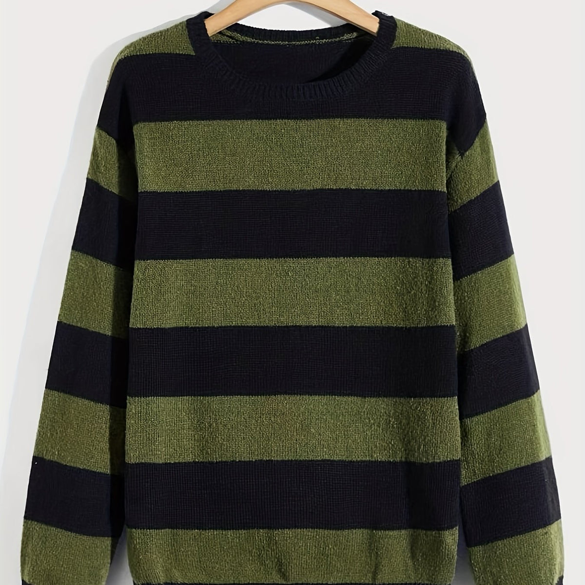 Knitted Stripe Pattern Men's Round Neck Pullover Sweater