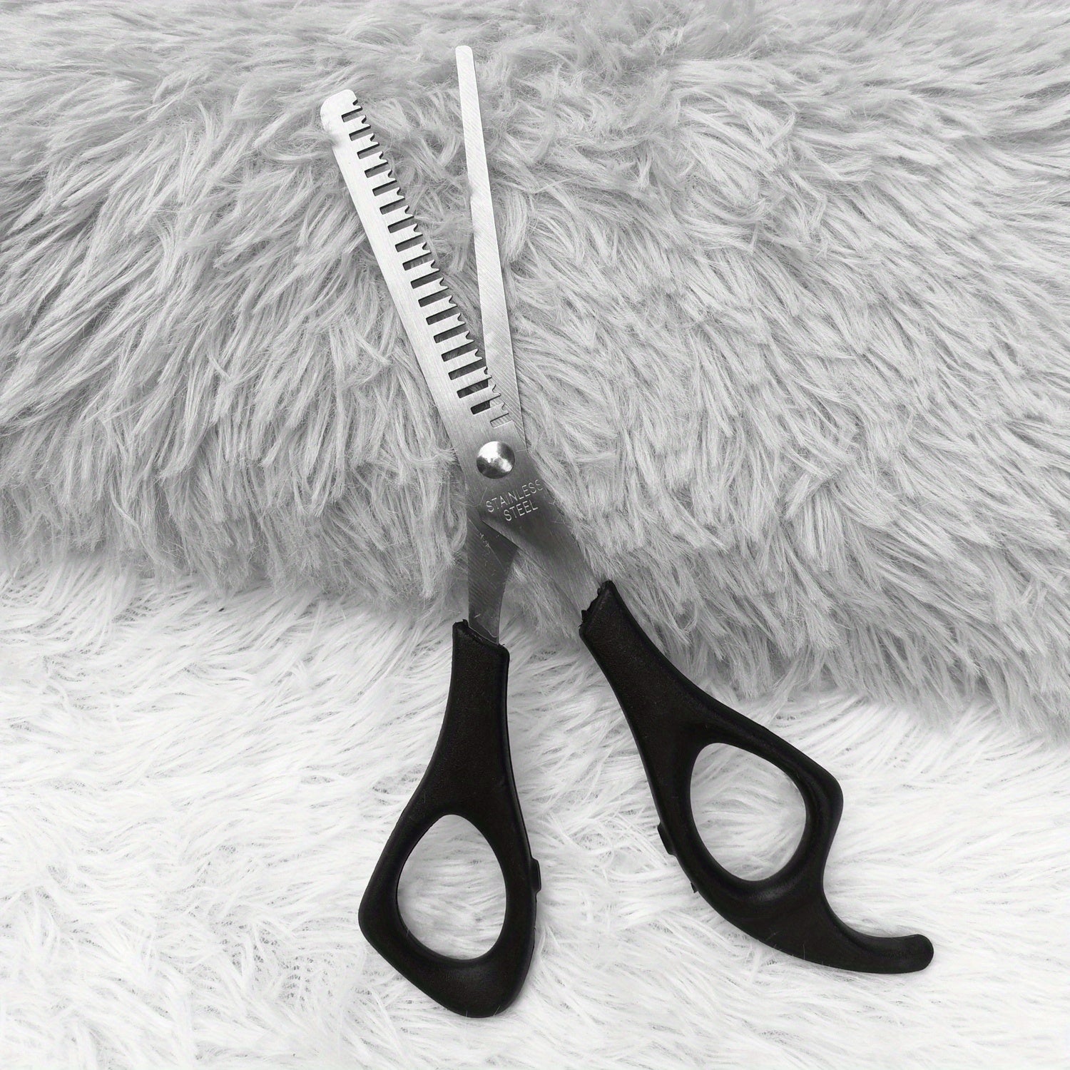 4Pcs Barber Hairdressing Set Scissors Thinning Shears Comb Styling Tools