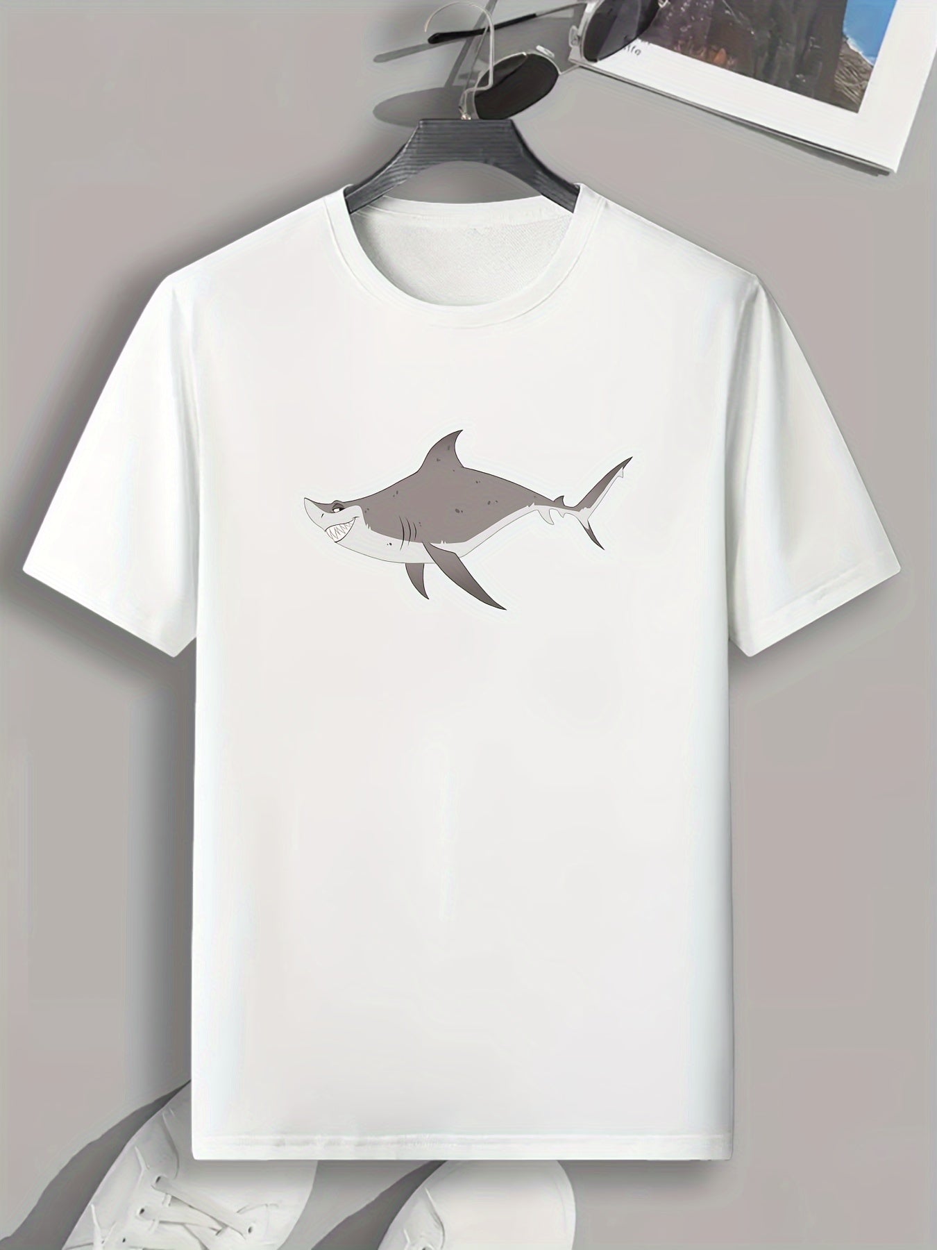 Cartoon Shark Pattern Print Men's Comfy Sports T shirt