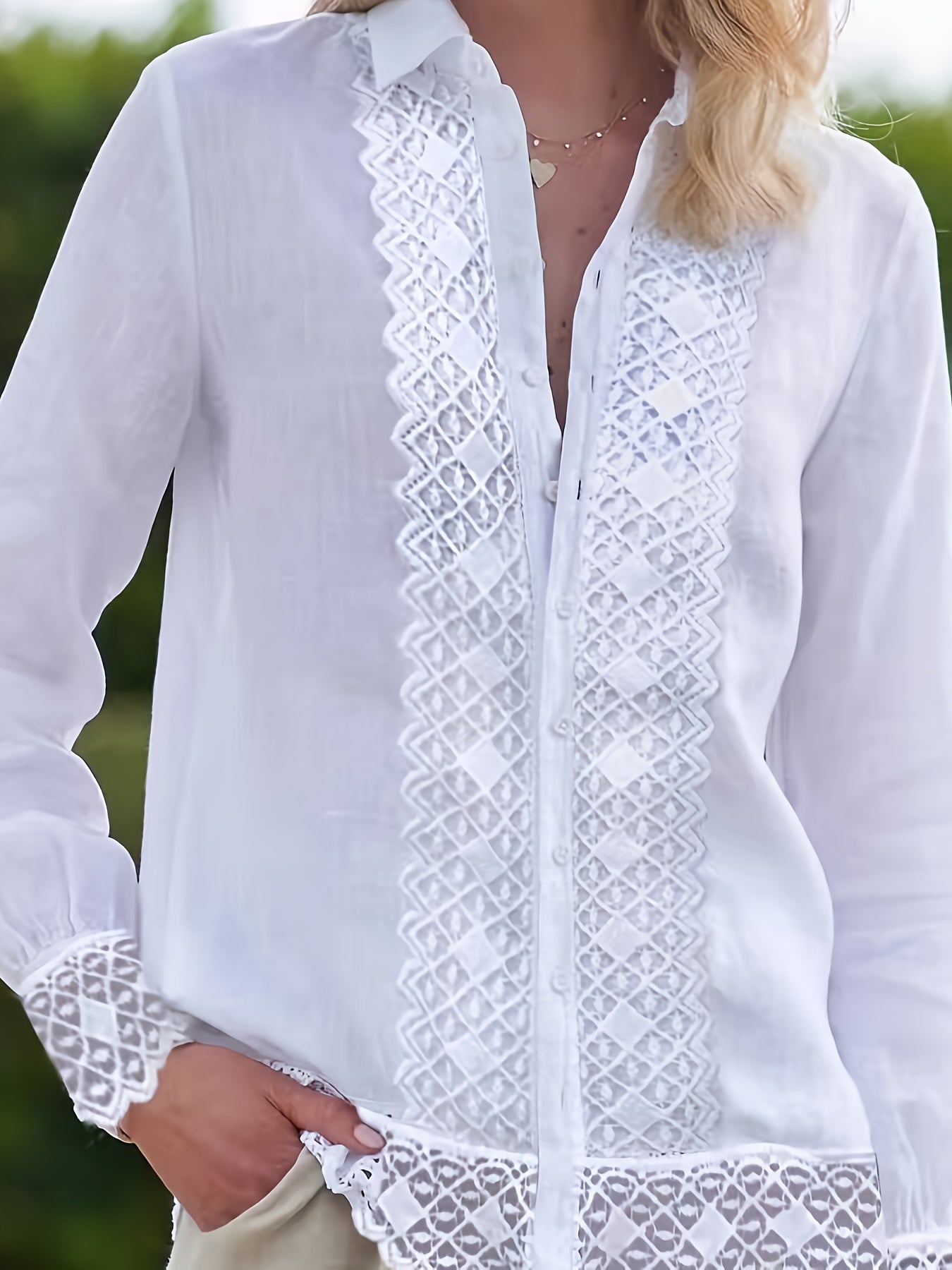  Solid Contrast Lace Button Long Sleeve Blouse