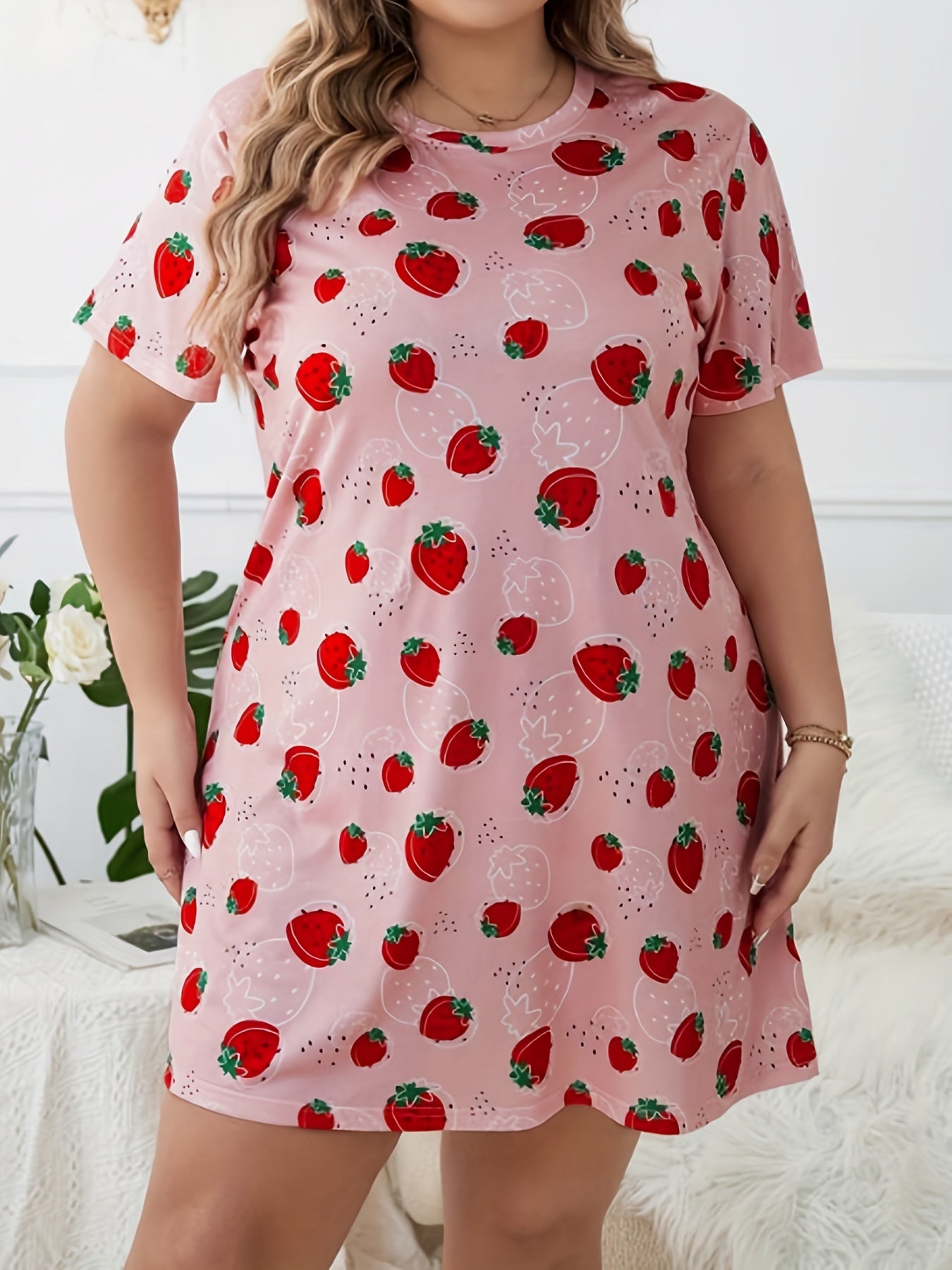  Strawberry Print Short Sleeve Nightdress