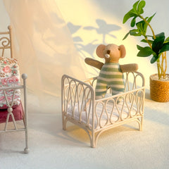 2pcs Mini Iron Bed & Mouse Treasure Cradle for BJD OB11 Dollhouse Decor