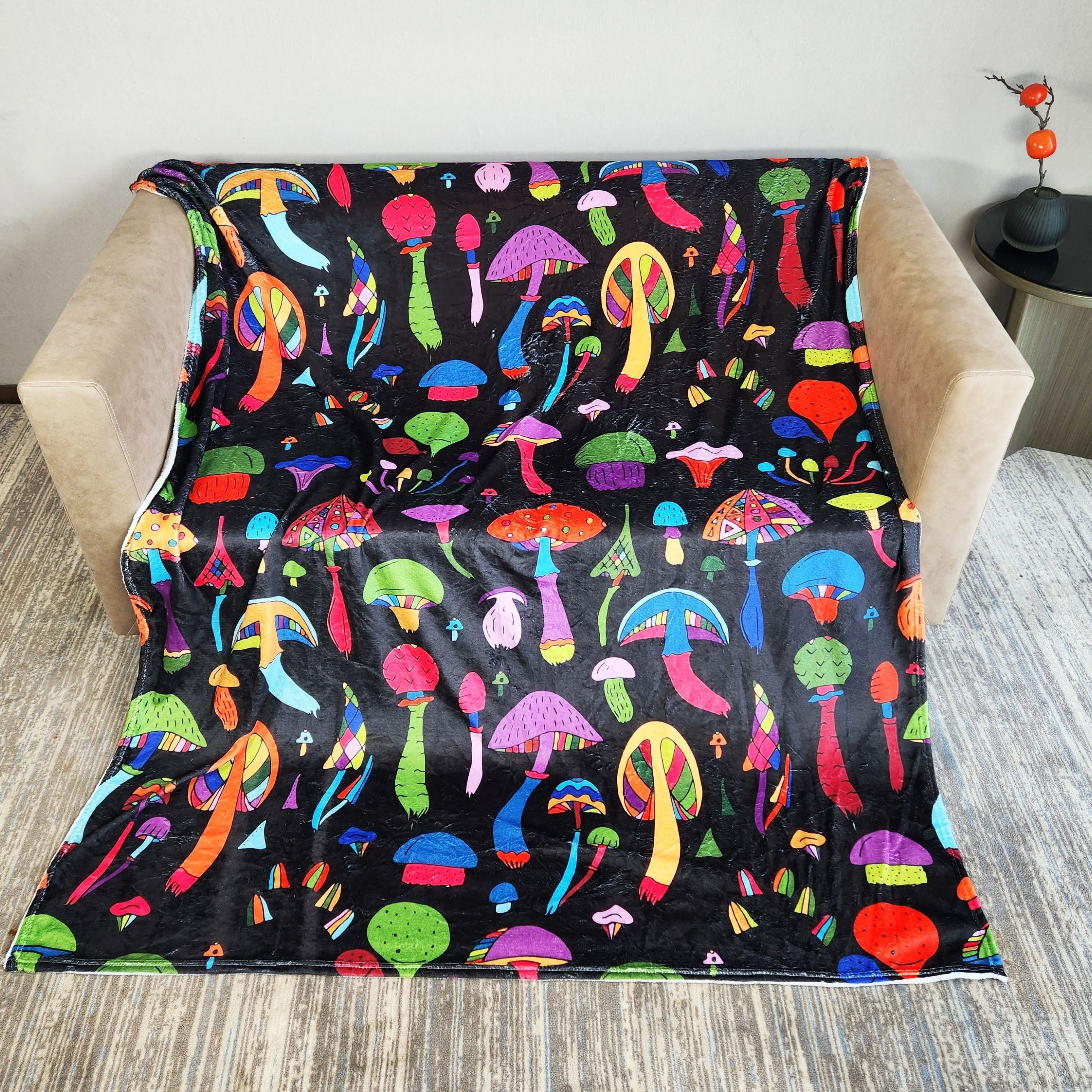 Cartoon Mushroom Print Flannel Blanket for Home and Travel