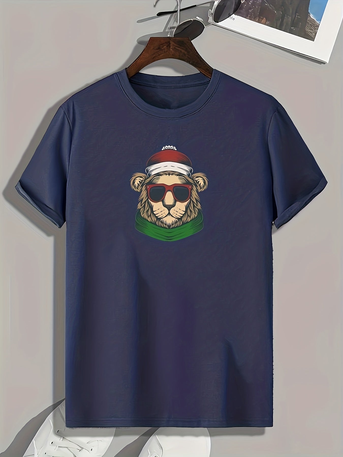 Lion Sunglasses Print Men's Comfy T-shirt for Summer